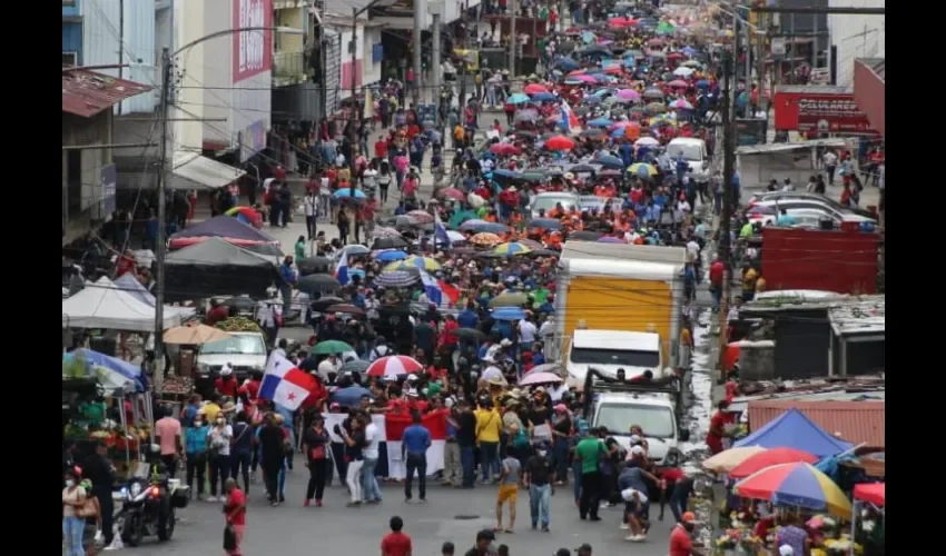 Panameños han salido a las calles a exigir soluciones al gobierno. 