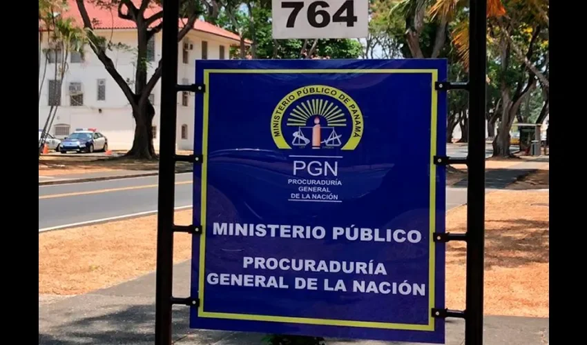Letrero del Ministerio Público. 
