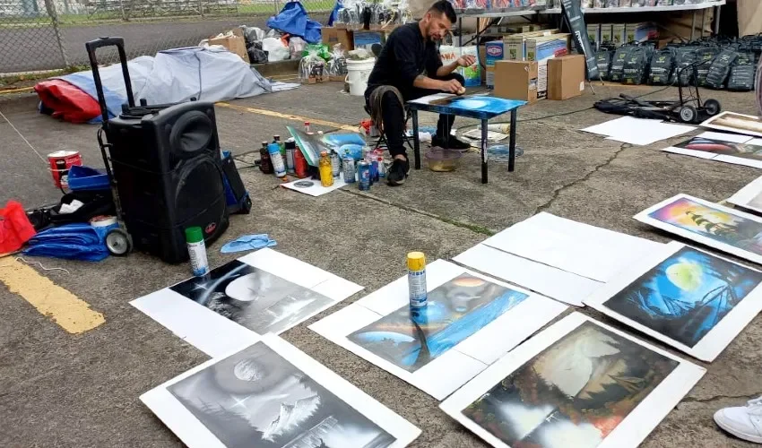 Gelver Ney lleva 22 años dedicándose a la pintura. Foto / Cortesía.