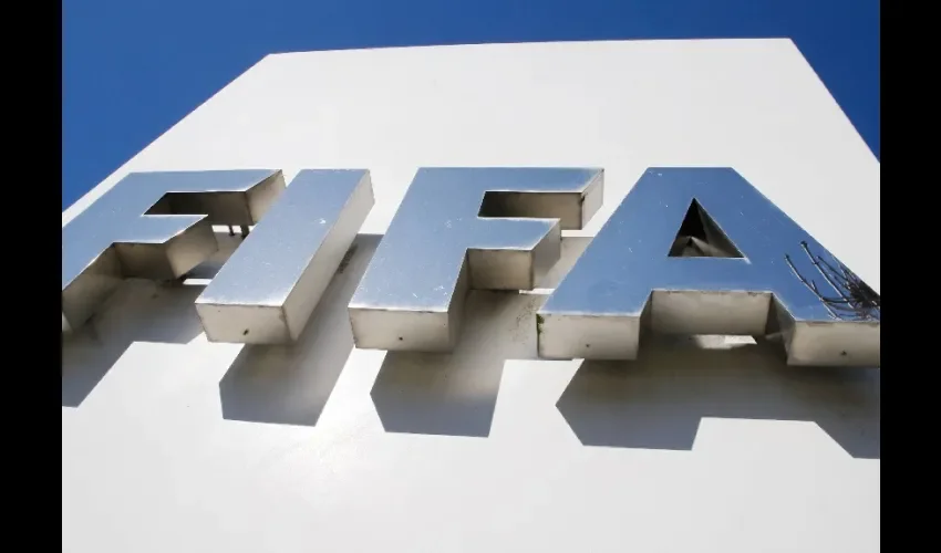 Vista del logo de FIFA. 