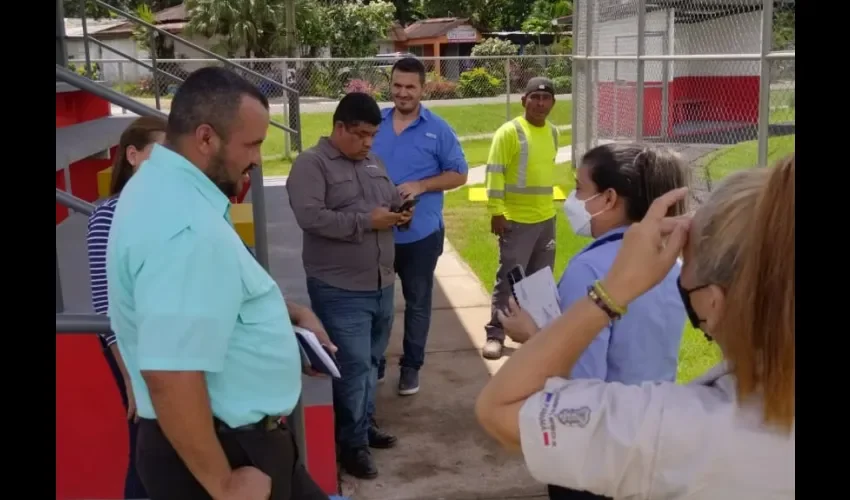 El personal realizó el recorrido por las instalaciones. 