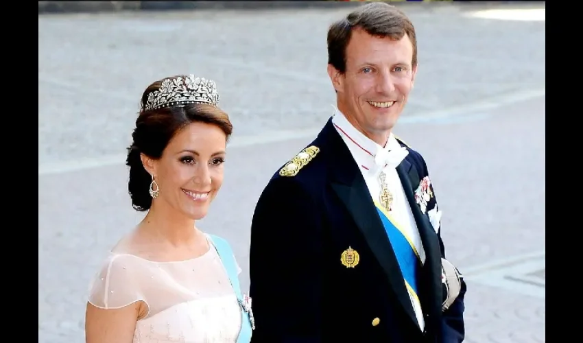 El príncipe Joaquín con su mujer, Marie, recientemente en la celebración del 50 jubileo de la reina Margarita.