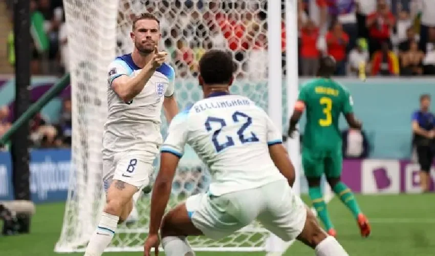 La selección celebra su triunfo. 