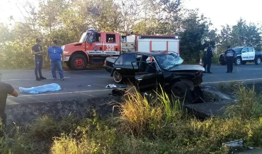 Vistas del accidente registrado en la vía.