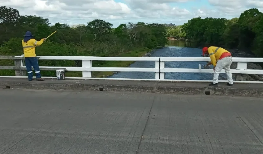 Trabajos realizados sobre el puente. 