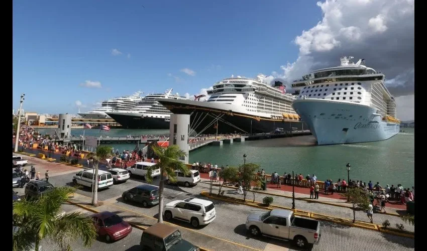 Los cruceros y el turismo generan buena economía.