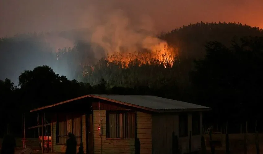 El fuego mantiene preocupada a las familias.