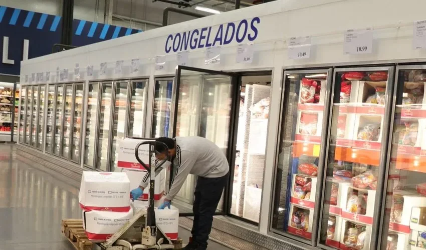 La inspección en los supermercados se realizó minuciosamente. 