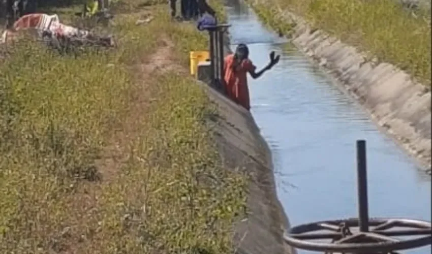 Sistema de riego y aguas usada por moradores. 