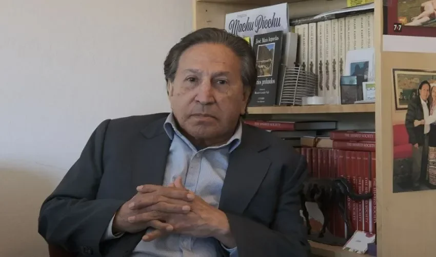 El expresidente peruano Alejandro Toledo posa para EFE, en entrevista exclusiva, en Menlo Park (California, EE.UU.). EFE/Guillermo Azábal