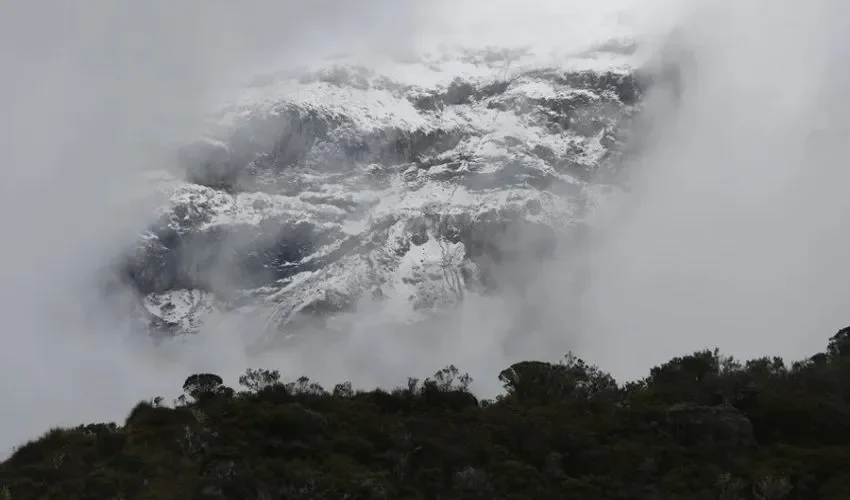 Fotografía del Volcán Nevado del Ruiz en Murillo (Colombia). EFE/ Ernesto Gúzman Jr.