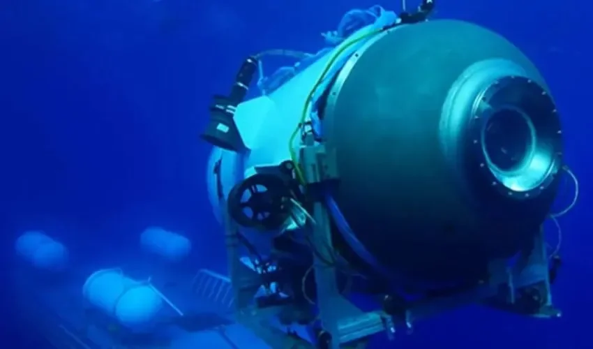 El submarino Titán, desaparecido el domingo durante una inmersión para visitar los restos del Titanic.