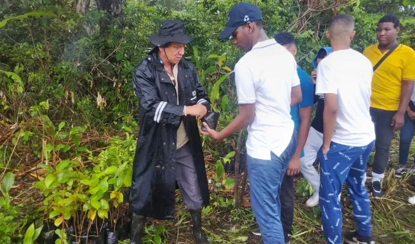 La Policía se mantiene en apoyo a la naturaleza