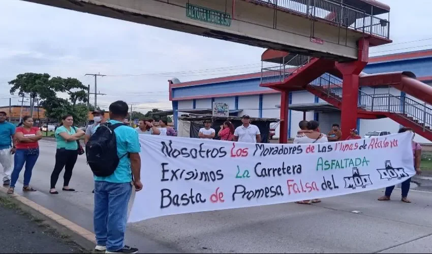 Las calles fueron cerradas por el mal estado de las calles.