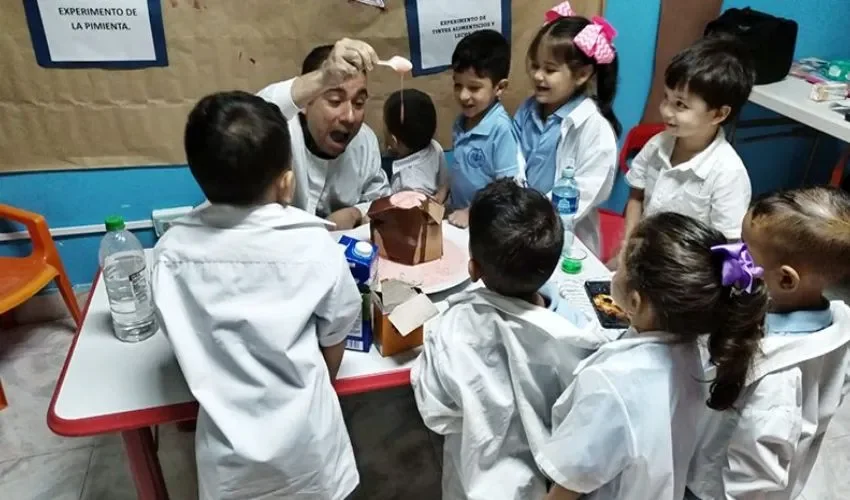 Los niños se sorprendieron por las actividades. 