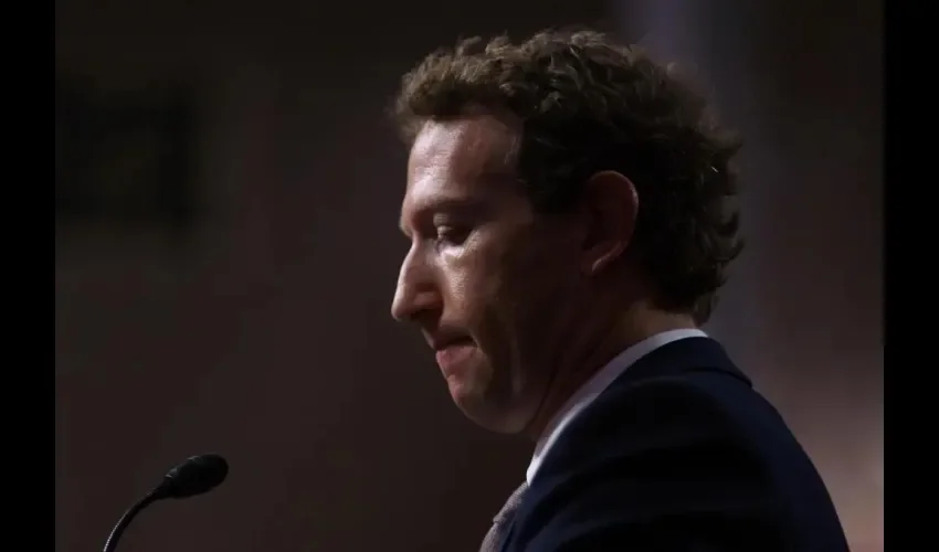 Zuckerberg durante la audiencia en el Congreso. EFE