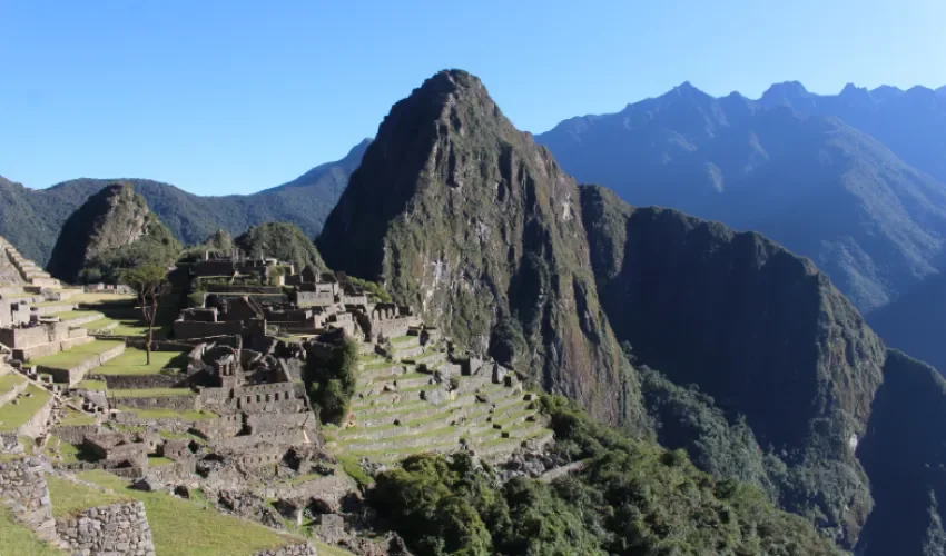 Foto de archivo que muestra una vista general de la ciudadela prehispánica de Machu Picchu (Perú). EFE/ Paula Bayarte