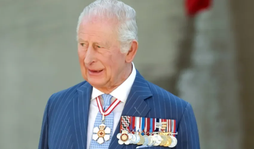 El rey Carlos III del Reino Unido aseguró este martes que Canadá encara "un momento crítico", con "desafíos sin precedentes" en el que las relaciones del país con sus socios "están cambiando" en un "mundo peligroso". EFE