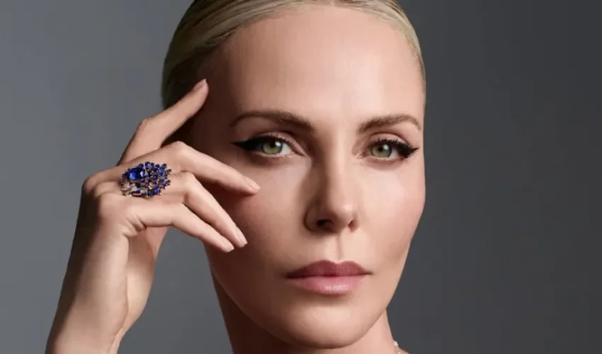 Foto: @dior/@charlizeafrica