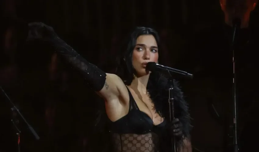 Foto: @dualipa
