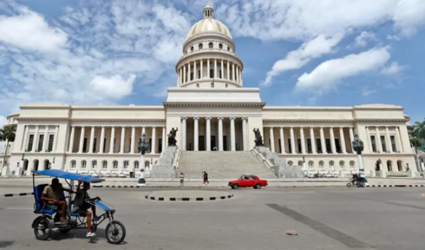 Fachada del Capitolio de La Habana (Cuba). Foto: EFE.  
