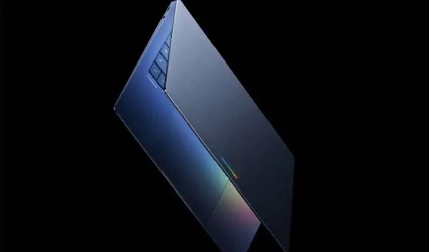 Fotografía cedida por Google que muestra un detalle del teclado del nuevo Googlebook que Google anunció este martes, una nueva categoría de ordenadores portátiles diseñados para la era de la inteligencia artificial (IA). EFE/ Google