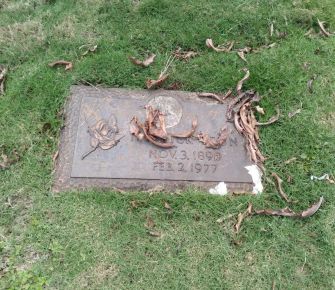 Ni los muertos se salvan de los hurtos 