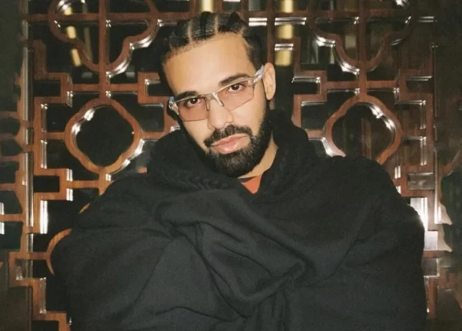  Drake usa IA para recrear las voces de de Tupac y Snoop Dogg en ‘tiraera’ contra Kendrick Lamar 
