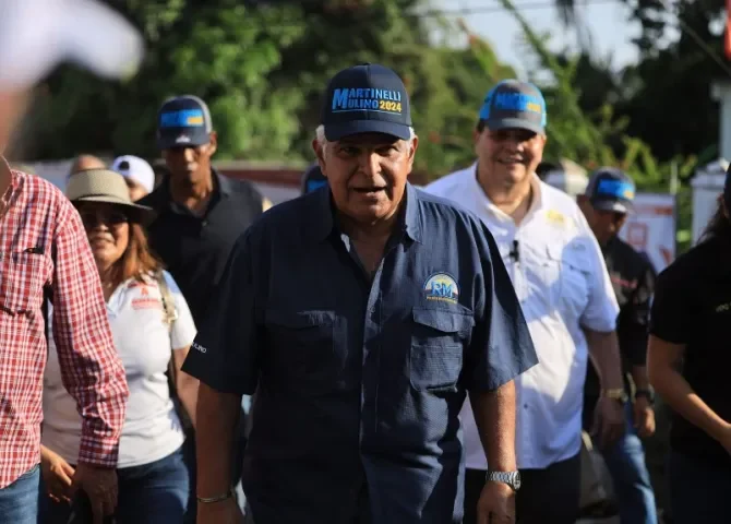  Las Mañanitas tendrá agua potable y la llegada del Metro, prometió José Raúl Mulino 