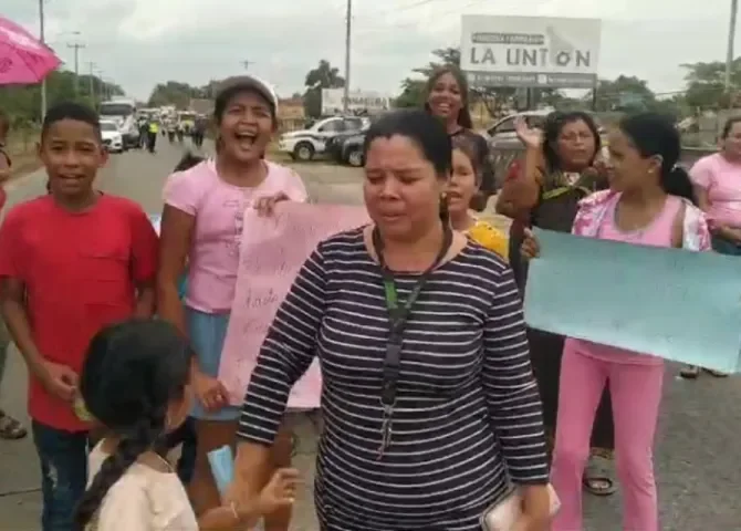  Escuela Bilingüe Superación Campesina exige el nombramiento de cuatro docentes 