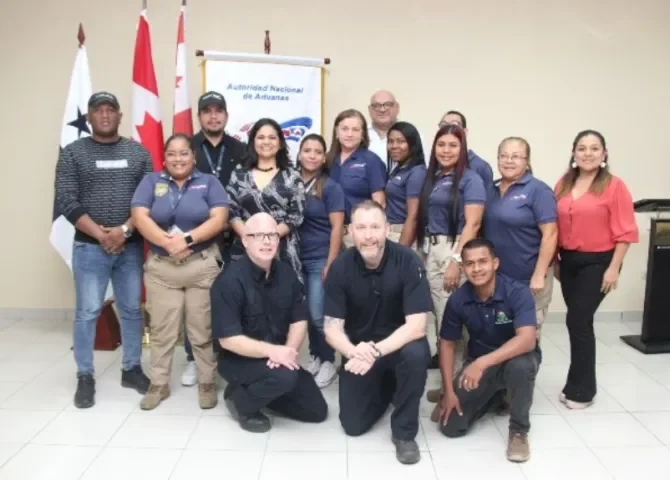   Aduanas refuerza conocimientos contra el actividades irregulares  