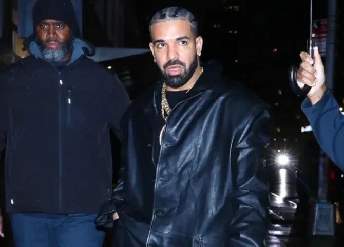   Policía canadiense rodea casa de Drake tras un tiroteo que dejó un herido grave  