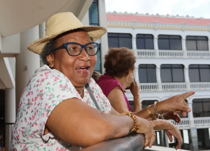  La Ruta del Arte y la Cultura: un viaje de creatividad y recuerdos para adultos mayores 