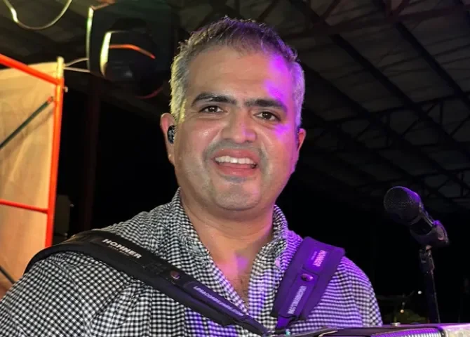   Foto: @jhonathanchavezoficial  