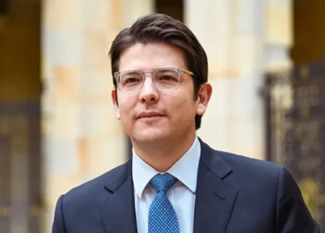  Panamá lamenta la muerte de Miguel Uribe y pide 'paz, unidad y justicia' en Colombia 