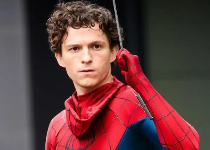  Tom Holland sufre accidente en pleno rodaje de 'Spider-Man: Brand New Day' 