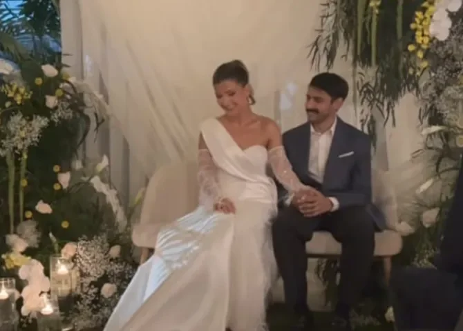  ¡La 'girl de las girls' ya es esposa! Valeria Rettally se casó con su amado Monchi 