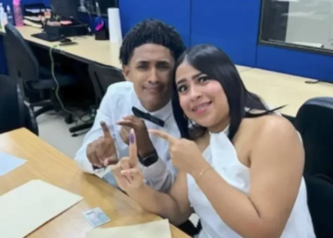  'Volví a amar' Jeison Vega celebra su boda civil y dedica una emotiva canción a su esposa 
