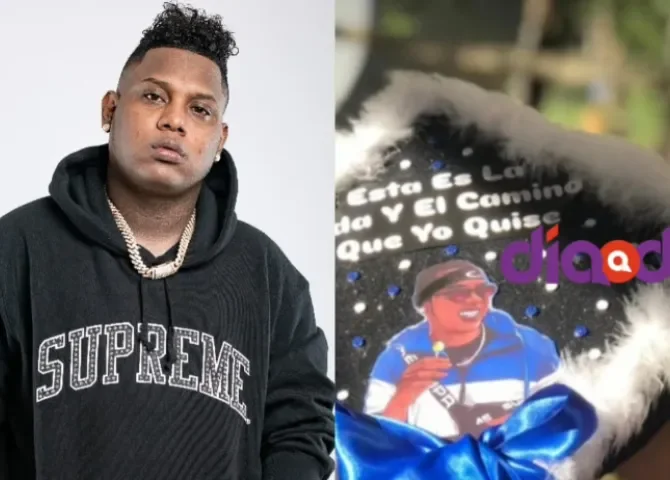   Estudiante rinde tributo a Yemil en su birrete de graduación  