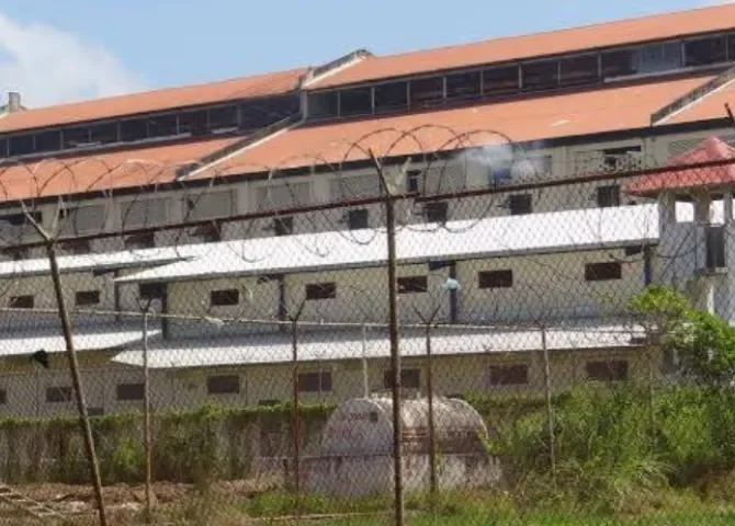  Ordenan detención provisional a padrastro investigado por abuso y maltrato a menor en Colón 