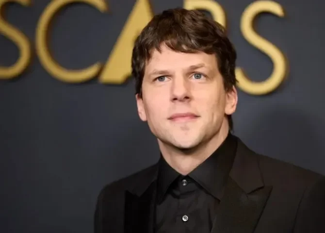  Fotografía de archivo del actor Jesse Eisenberg. EFE/Allison Dinner 