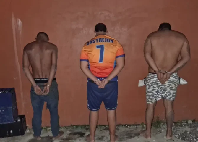  Tres hombres son capturados tras asaltar a 'ticos' en Panamá Oeste 