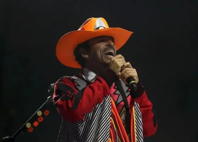   Café Tacvba pide a las disqueras retirar su música de Spotify  