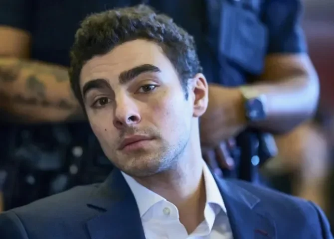  Luigi Mangione comparece durante una audiencia previa al juicio en el Tribunal Penal de Manhattan, en Nueva York, Estados Unidos. EFE/EPA/Curtis Means 