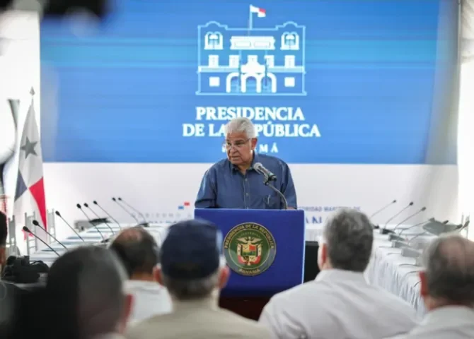  Mulino propone a Aduanas negociar trámite único con Costa Rica para eliminar 'cuellos de botella' 