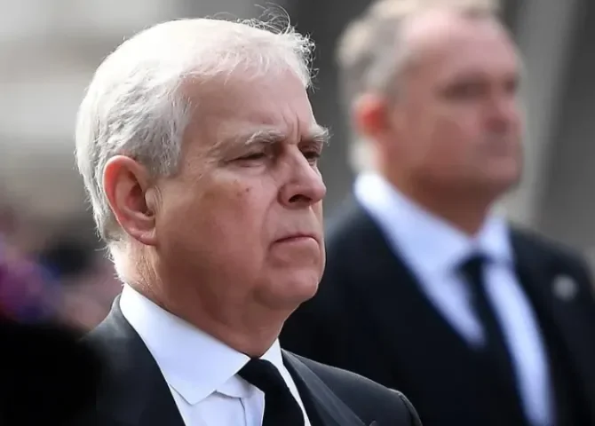   Imagen de archivo del expríncipe Andrés. EFE/EPA/Andy Rain  