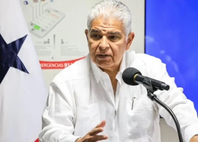  Presidente Mulino llama a sesiones extraordinarias, habla sobre ley de etanol y desconoce ley de incremento al impuesto a contenedores 