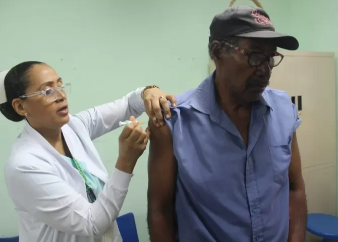   Minsa mantiene vigilancia por dengue, malaria y leptospirosis  