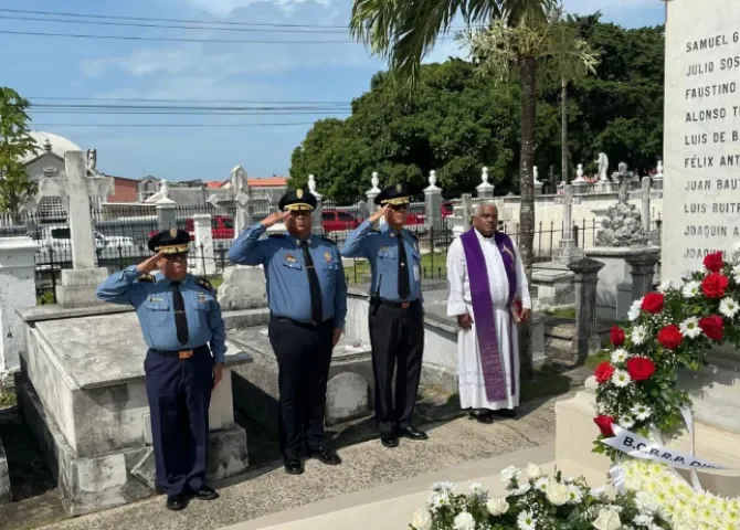  Panamá honra a los héroes del Polvorín a 112 años de la tragedia 