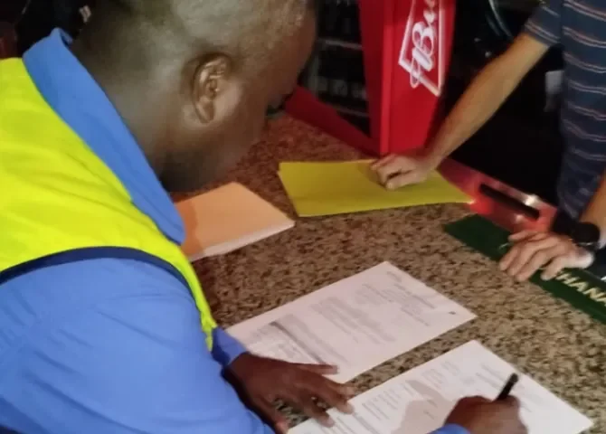   Detectan a extranjeros trabajando sin permiso laboral en operativos en Colón  